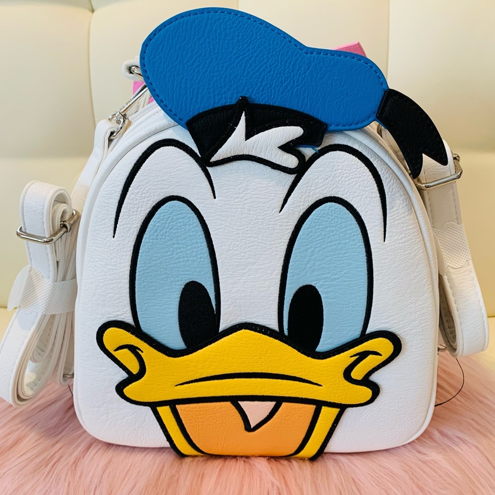 ❗️SOLD❗️Donald & Daisy Duck Mini Backpack - Picture 5 of 15